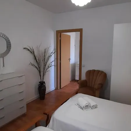 Casa Do Meio Feriehus Lamas