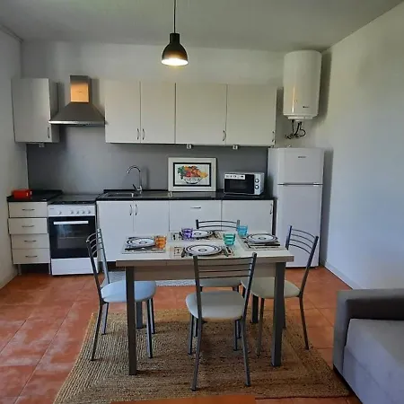 Casa Do Meio * Lamas